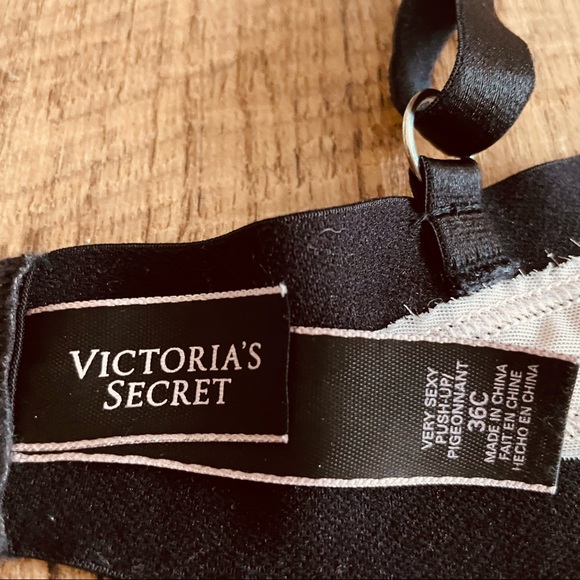 Victoria’s Secret Very Sexy Push-Up 36C lace light Pink/Black bra EUC - Picture 5 of 9